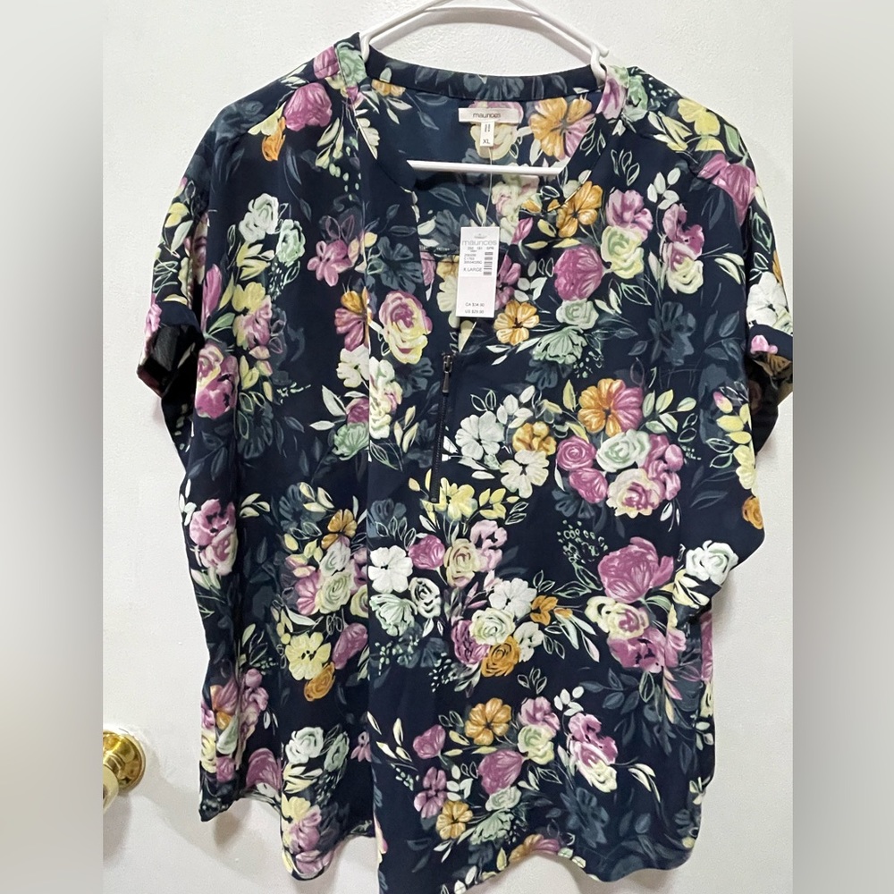 Maurice’s xl blue top with multicolored flowers.